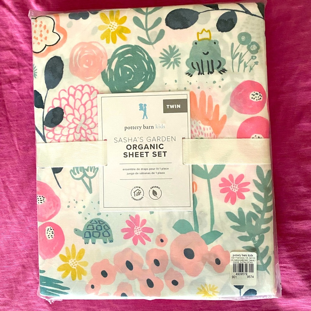 Sasha’s Garden Twin sheet set